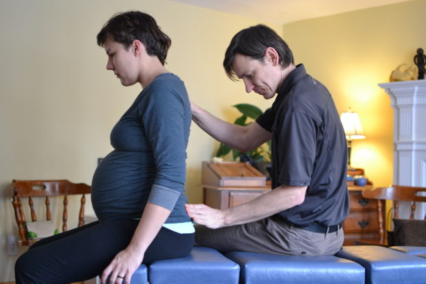 chiropractic care during the third trimester arise family chiropractic